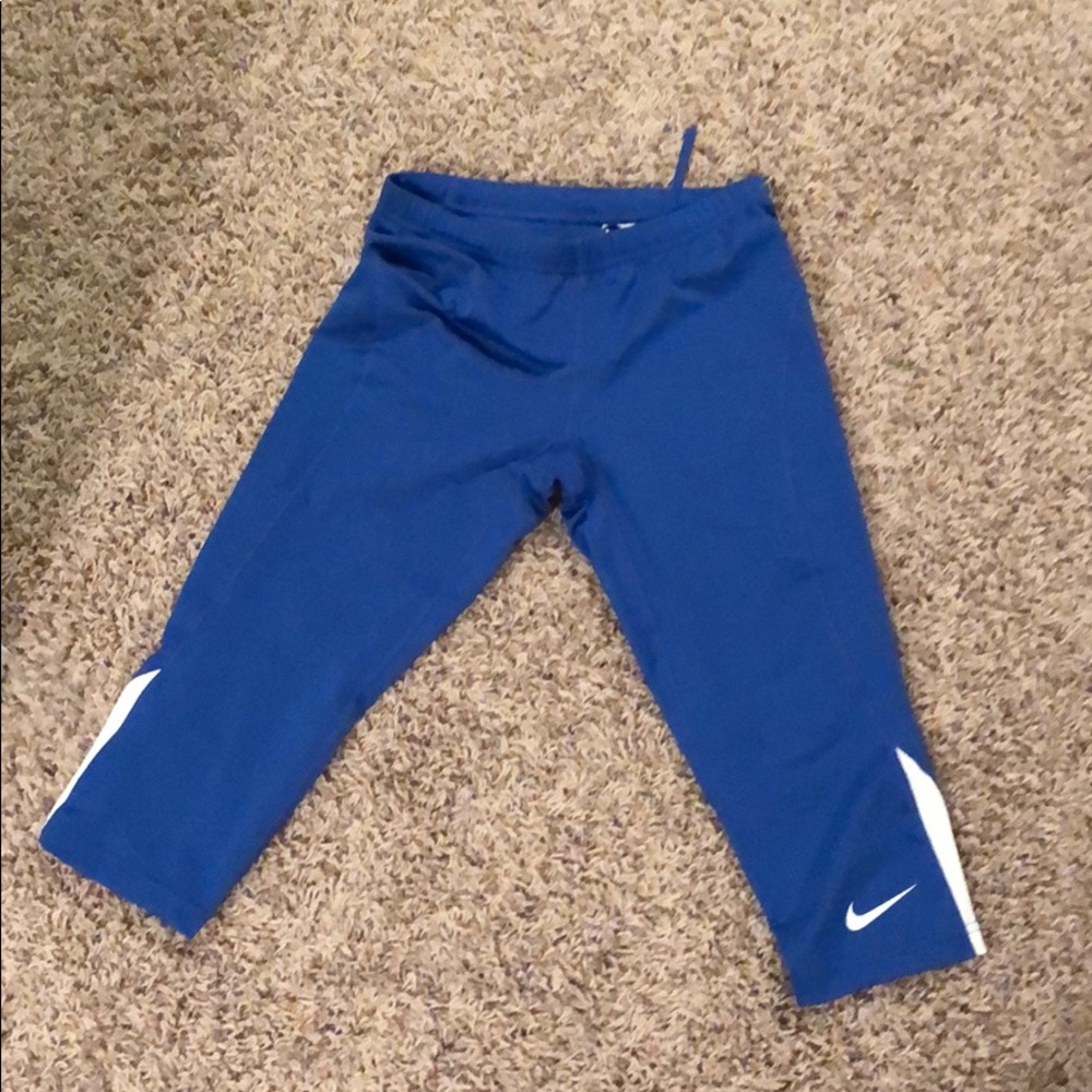 Dri-fit athletic Nike capris never been worn